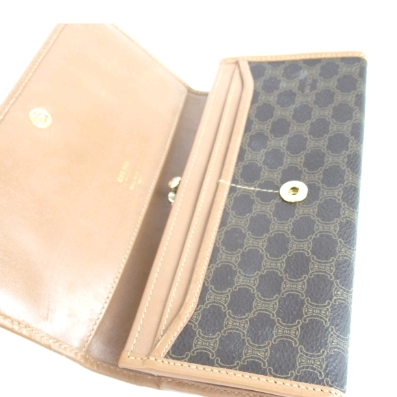 Celine Tan Leather Accessory with Gold Detail - Picture 5 of 9